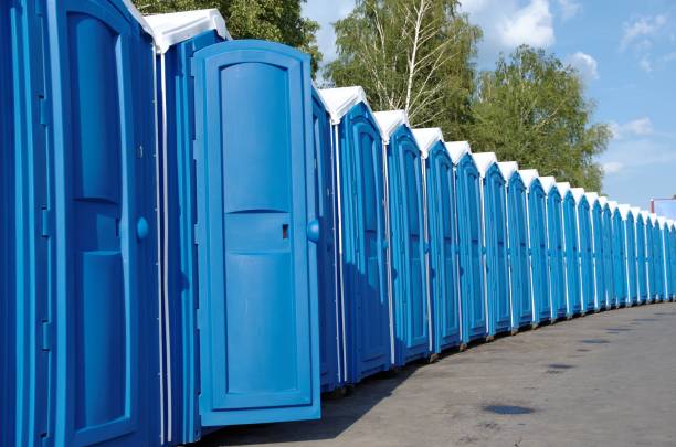 Porta potty delivery and setup in Cumberland Head, NY